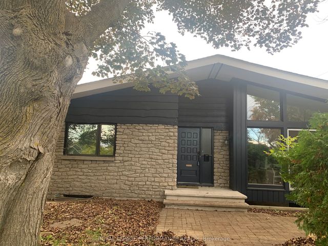 1294 Parkhill Circle, Alta Vista and Area