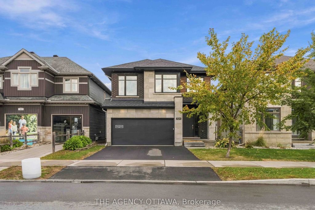 124 Dun Skipper Drive, Blossom Park - Airport and Area