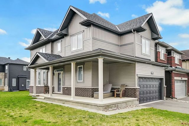 11 Fossa Terrace W, Barrhaven