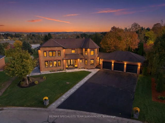 18 Hawthorne Road, Mono