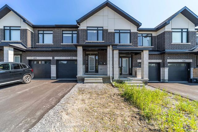 631 Knotridge Street, Orleans - Convent Glen and Area