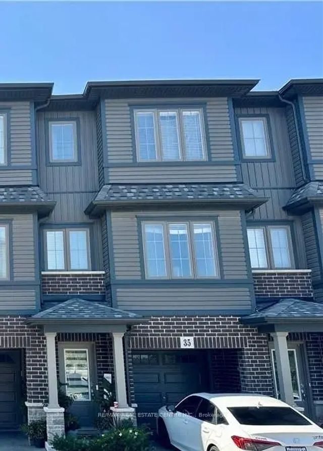 124 Compass Trail 35, Cambridge