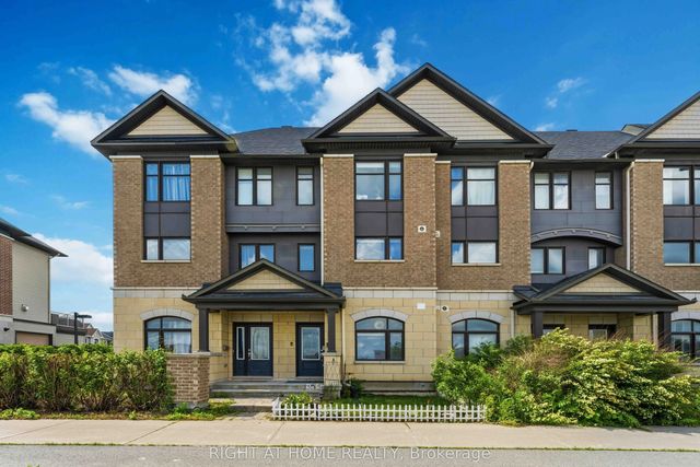 354 Brettonwood Ridge, Kanata
