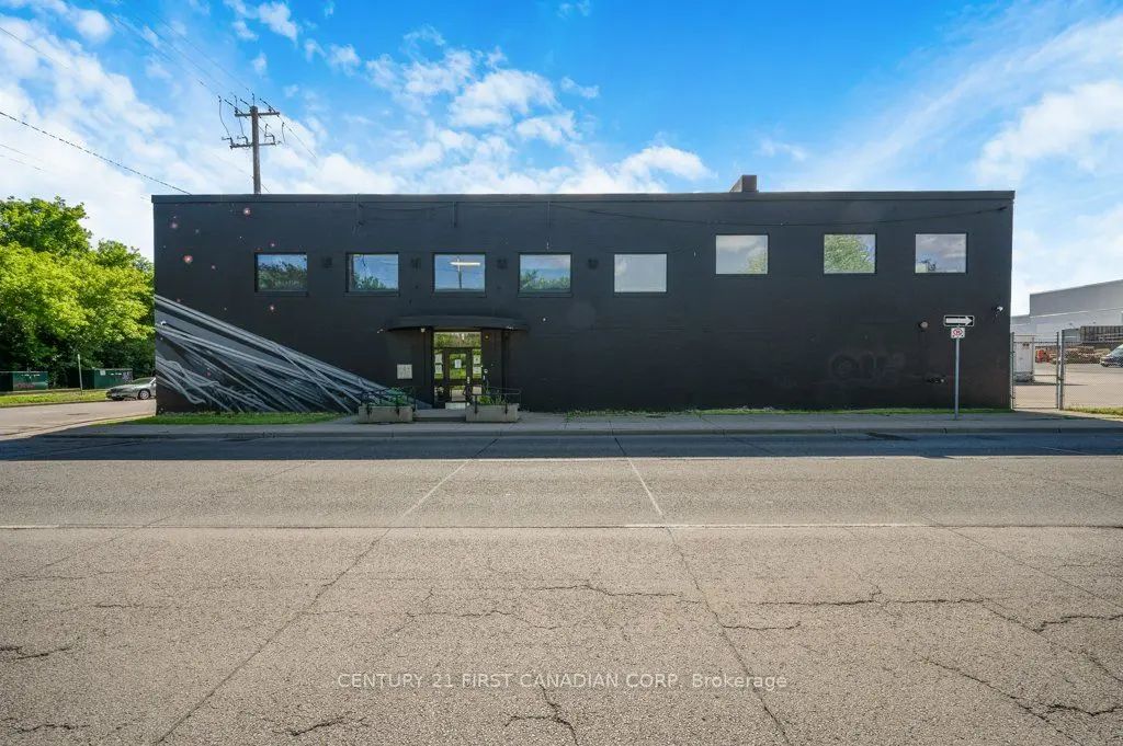 400 Wellington Street N Unit D, Hamilton