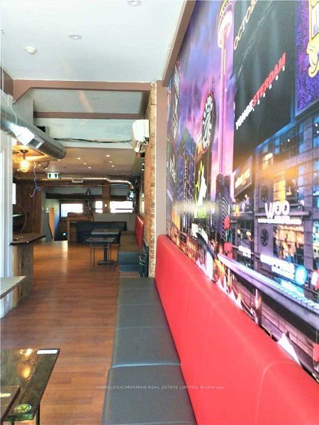 529 Yonge Street 2nd Fl, Toronto C08