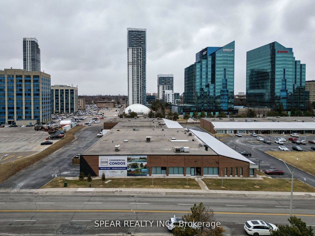 280-422 Consumers Road 11-13, Toronto C15