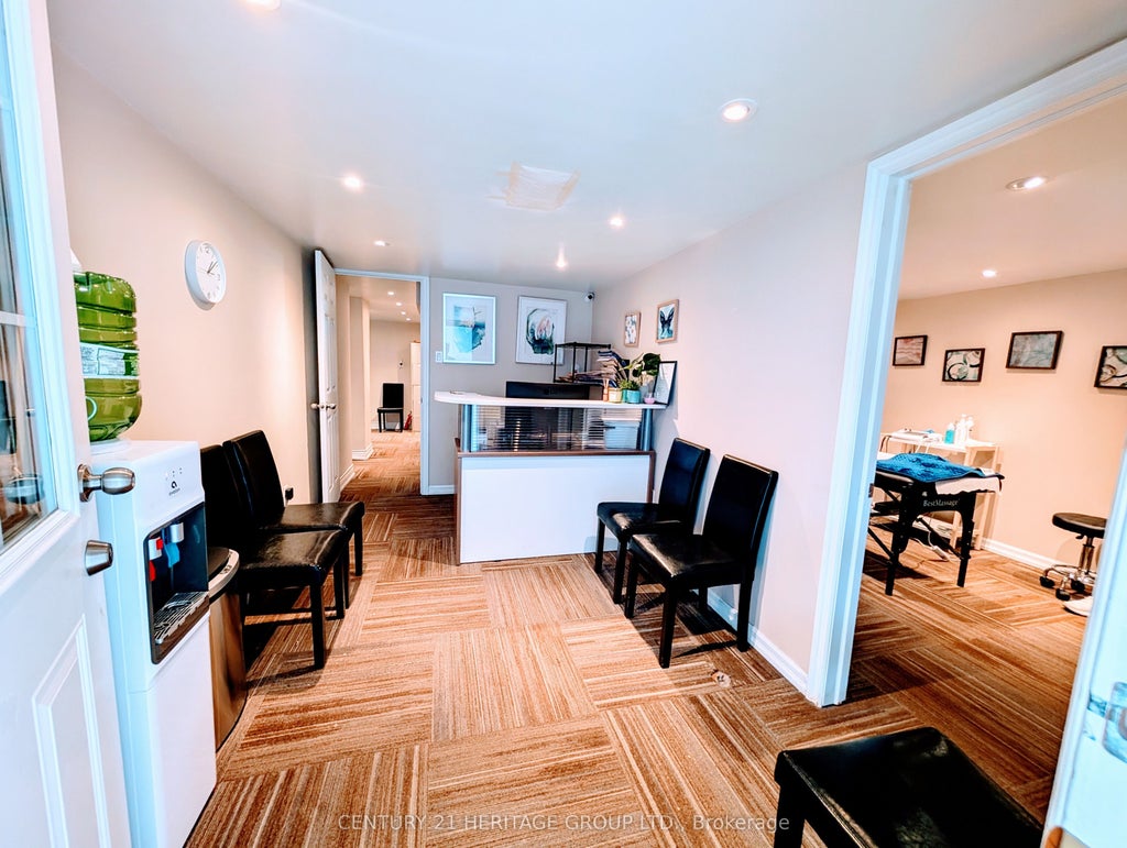 115 Sheppard Avenue W, Toronto C07