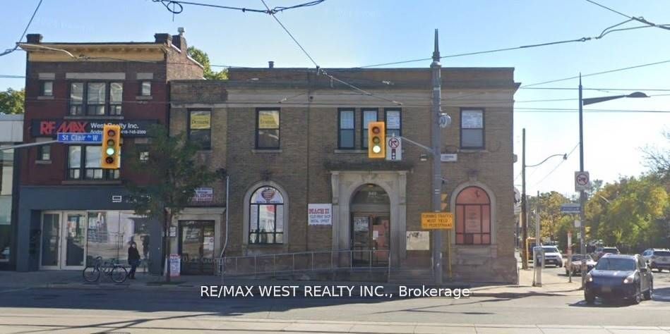 949 St Clair Avenue W 2nd Flr, Toronto C02