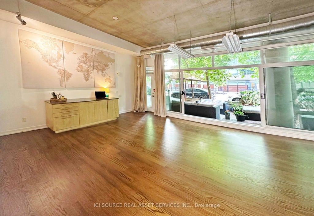 66 Portland Street 103, Toronto C01