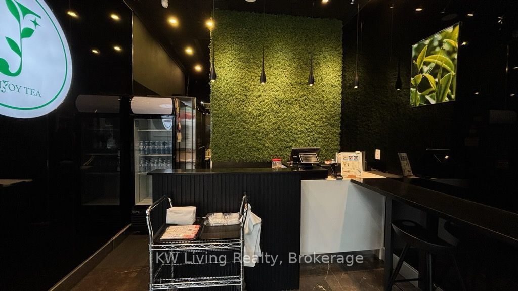 5 Northtown Way 15, Toronto C14