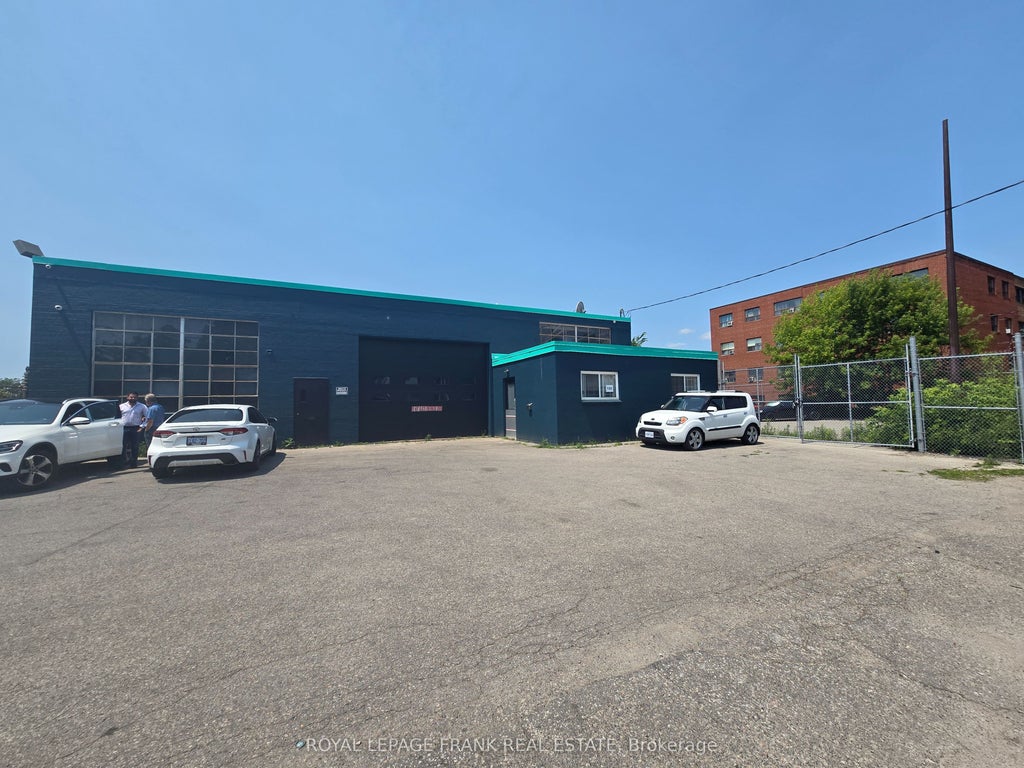 182&188 Park Road S, Oshawa