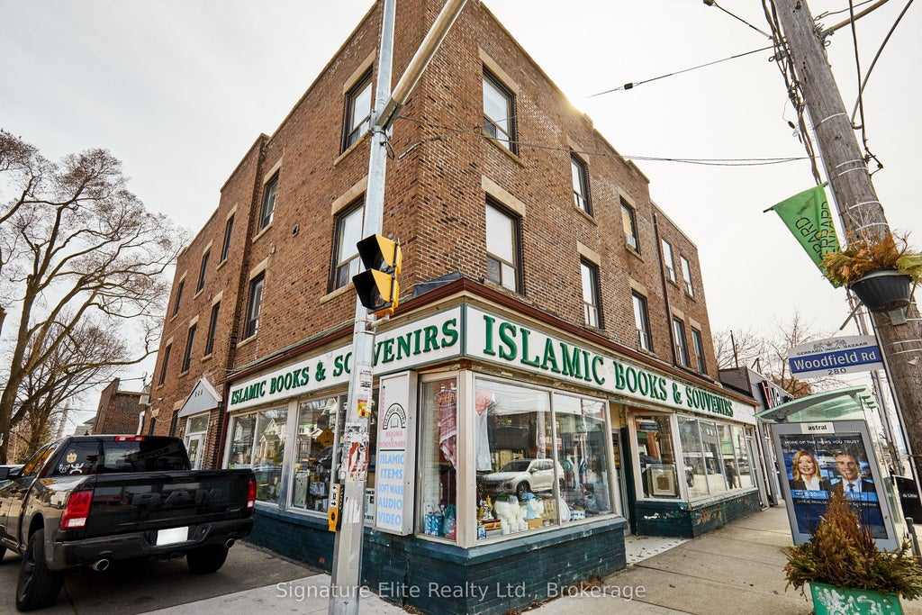 1395 Gerrard Street E, Toronto E01