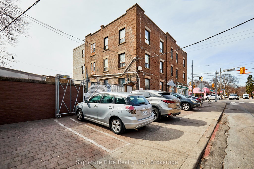 280 Woodfield Road, Toronto E01