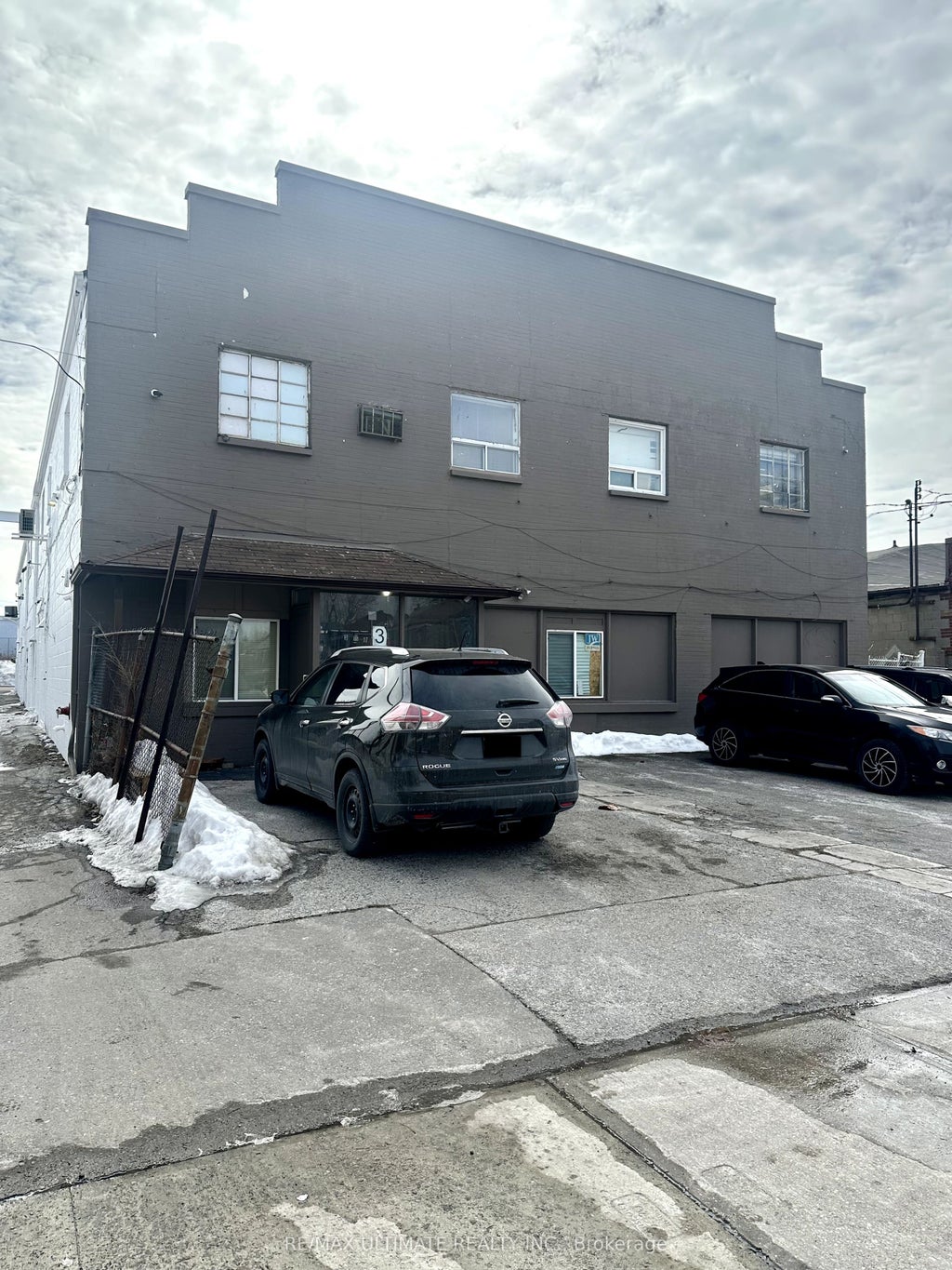 3 Parnell Avenue 1, Toronto E04
