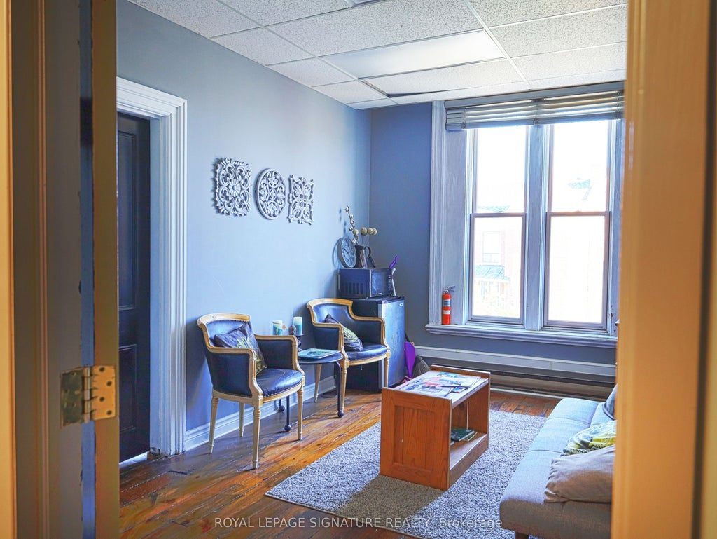 103b Old Kingston Road 201a, Ajax