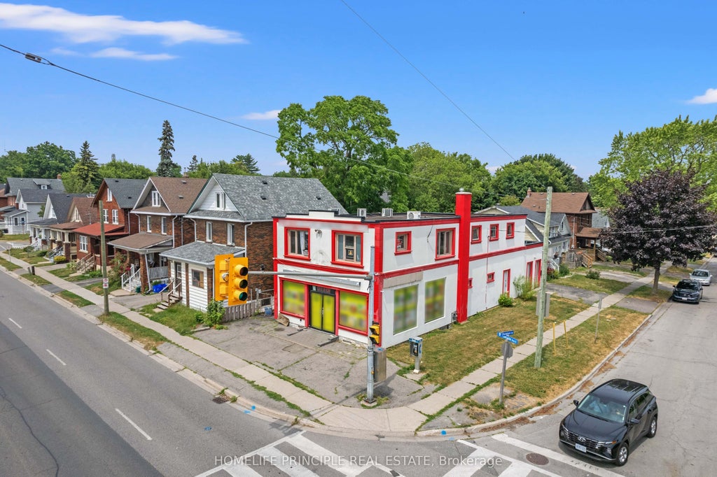 166 Adelaide Avenue E, Oshawa