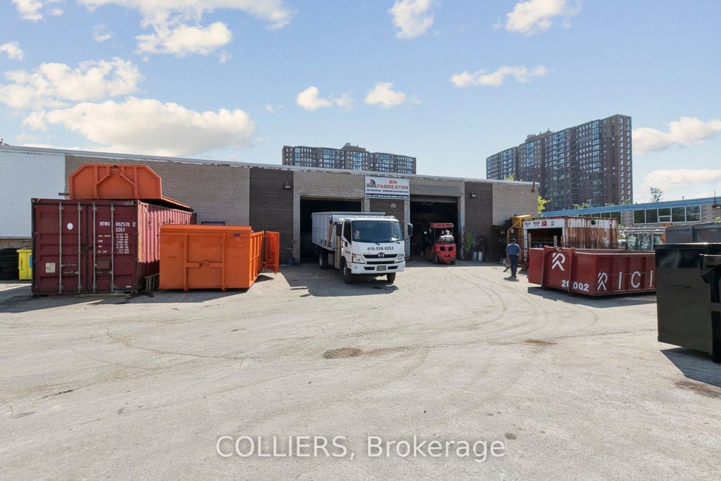 2869 Eglinton Avenue E Option 2, Toronto E08