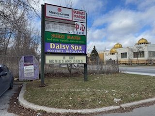 900 Middlefield Road 8, Toronto E07