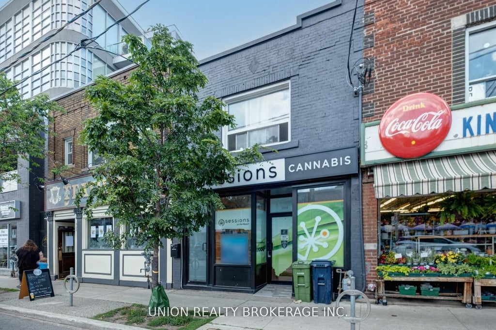 964 Kingston Road, Toronto E02