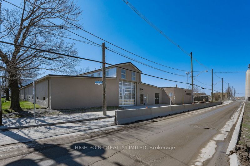 33 Villiers Street 102, Toronto E01