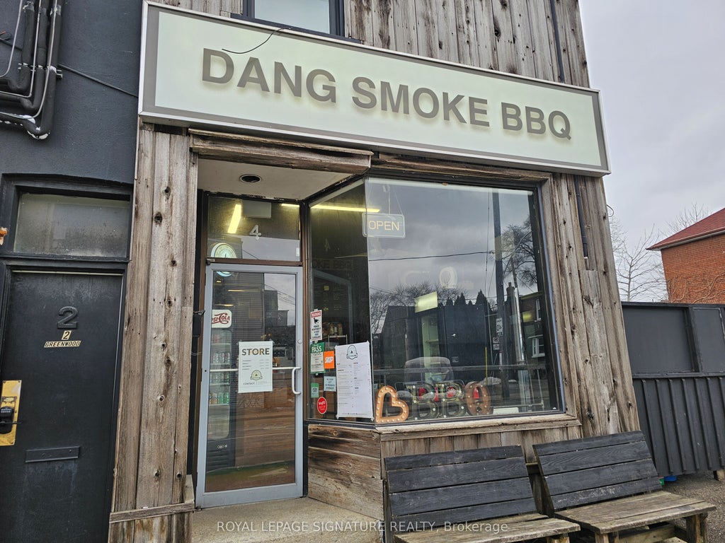 4 Greenwood Avenue, Toronto E01