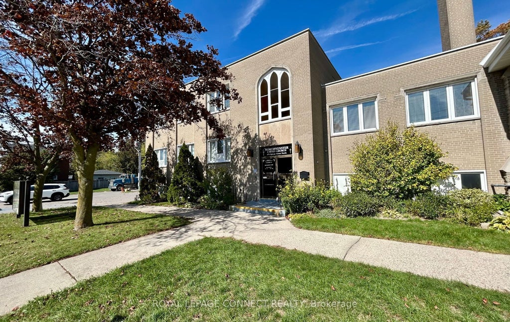676 Simcoe Street N Lower, Off, Oshawa