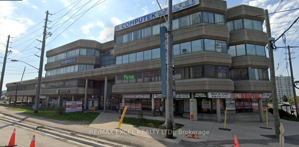 2425 Eglinton Avenue 200a, Toronto E04