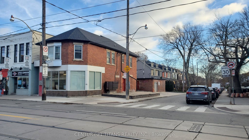 1043 Gerrard Street E, Toronto E01