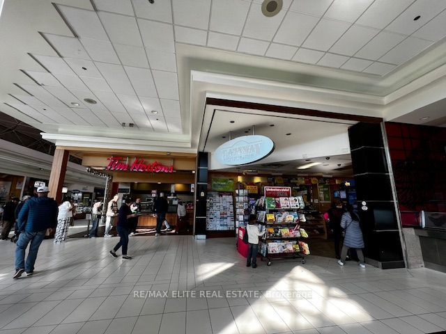 70 Eglinton Square 125, Toronto E04