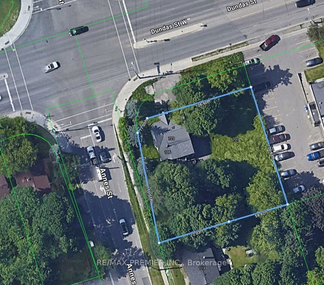 723 Dundas Street W, Whitby