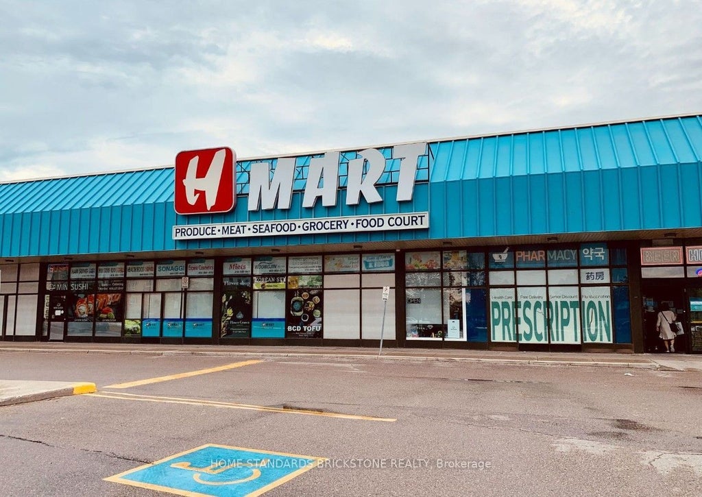 9737 Yonge N/a 202(h), Richmond Hill