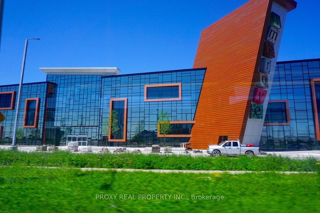 7250 Keele Street N 369, Vaughan