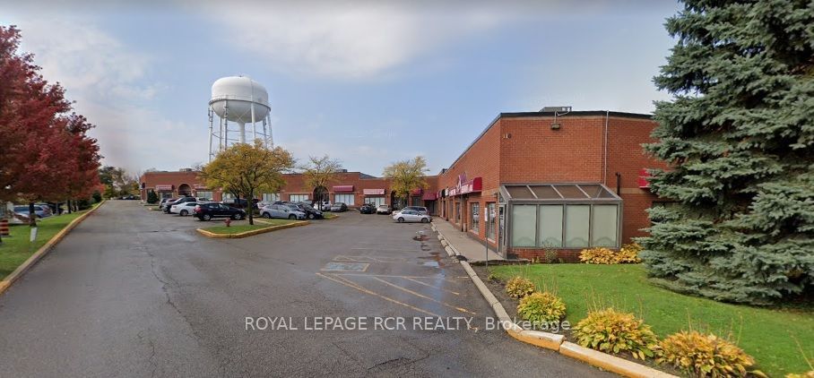 110 Pony Drive 17, Newmarket