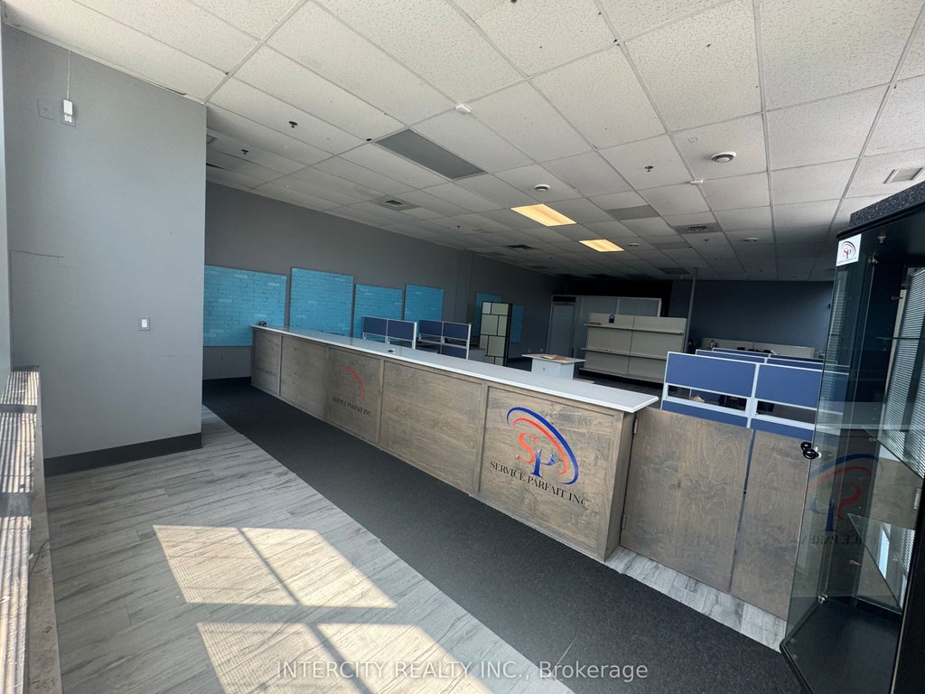 2100 Steeles Avenue 9, Vaughan