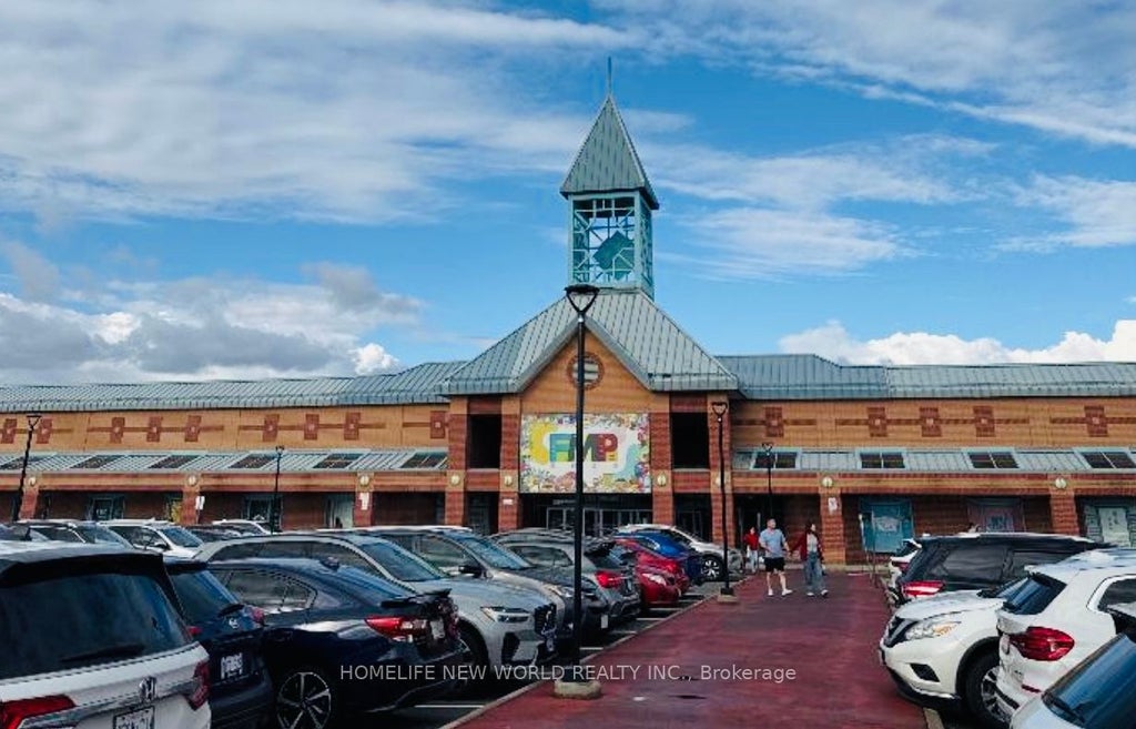 3255 Highway 7 N/a E 129a, Markham