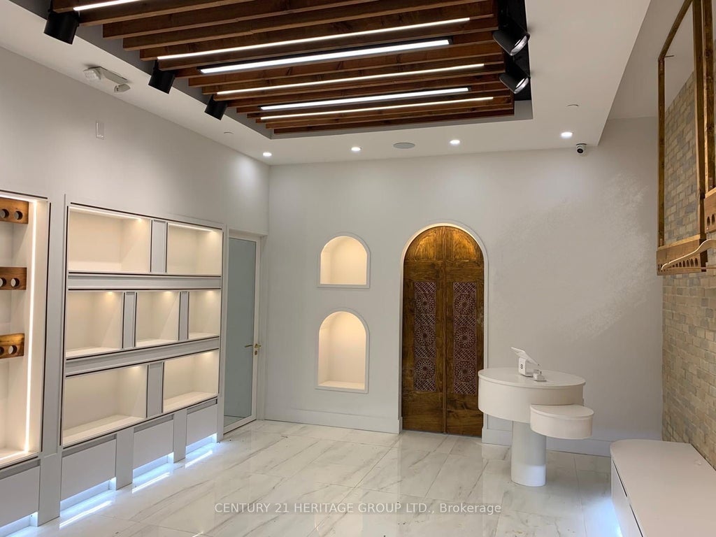 9610 Yonge Street B3, Richmond Hill