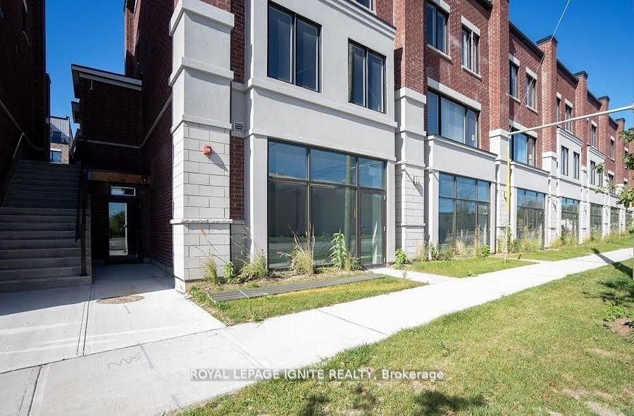 220 Dissette Street 2, Bradford West Gwillimbury