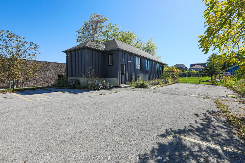 155 King Road, Richmond Hill