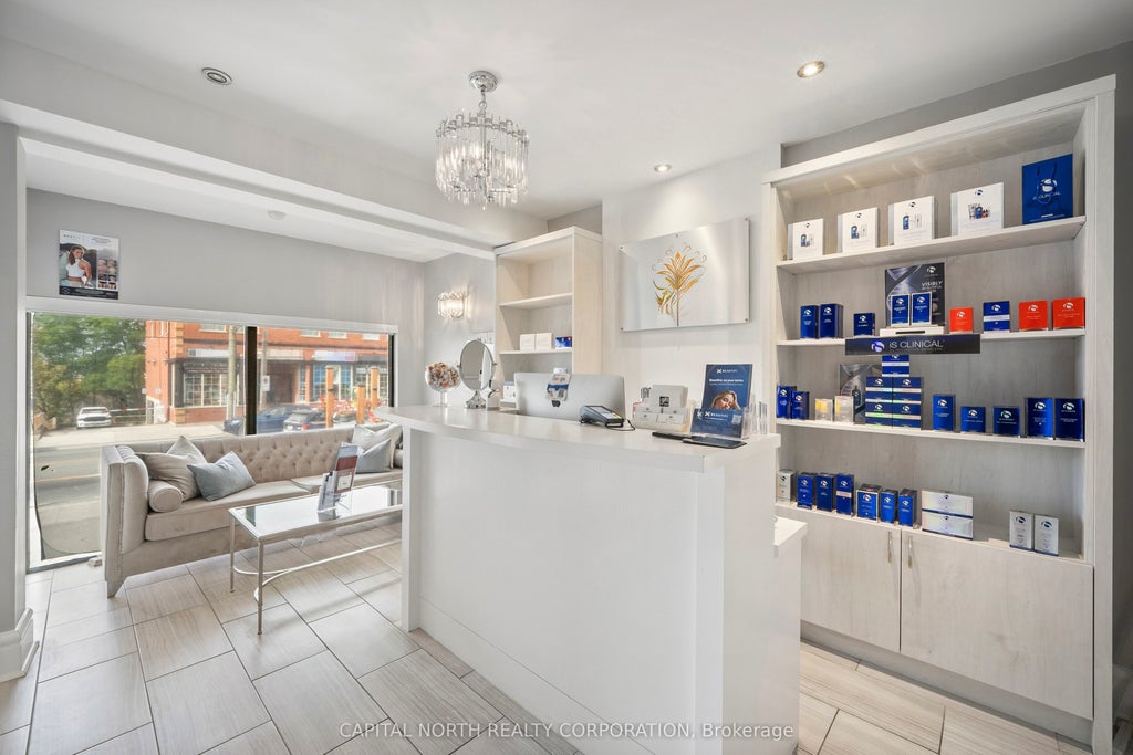 12967 Keele Street 1, King