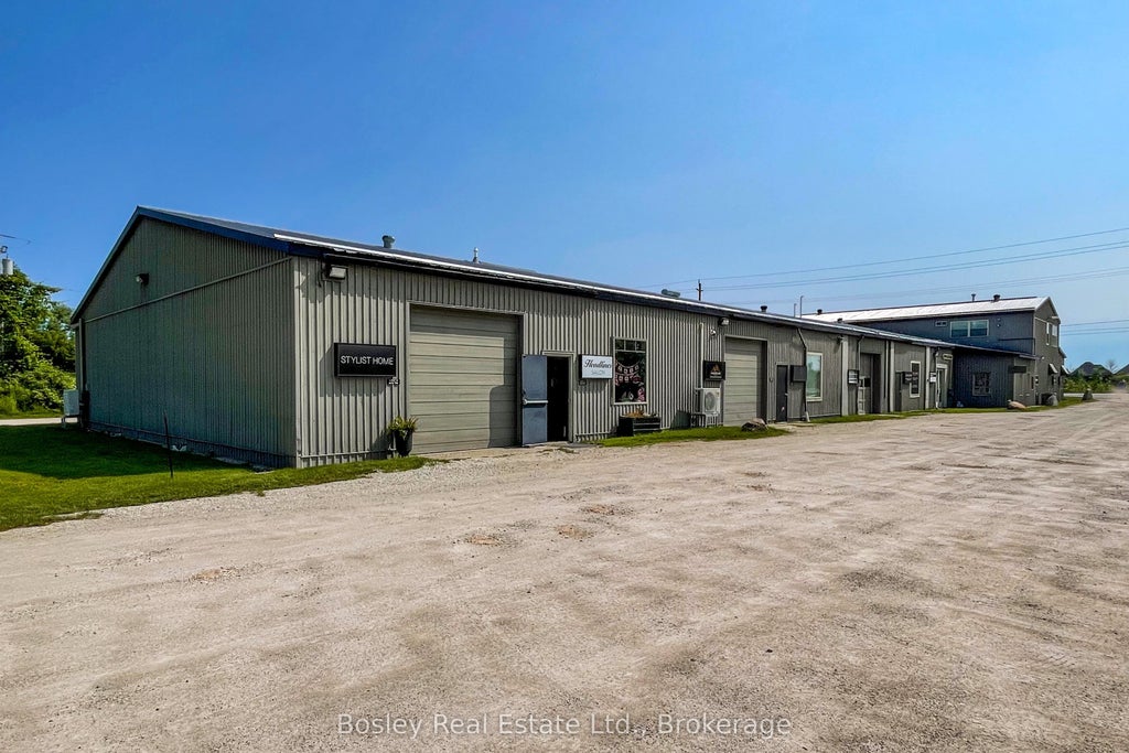 864 Hurontario Street 4s, Collingwood