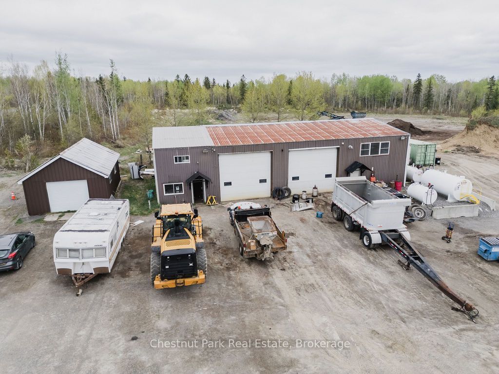 35 Niven Street S, Temiskaming Shores