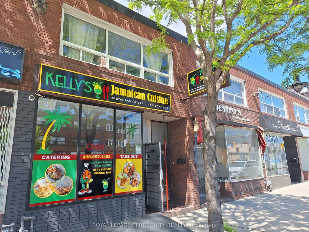 1680 St Clair Avenue W, Toronto W03