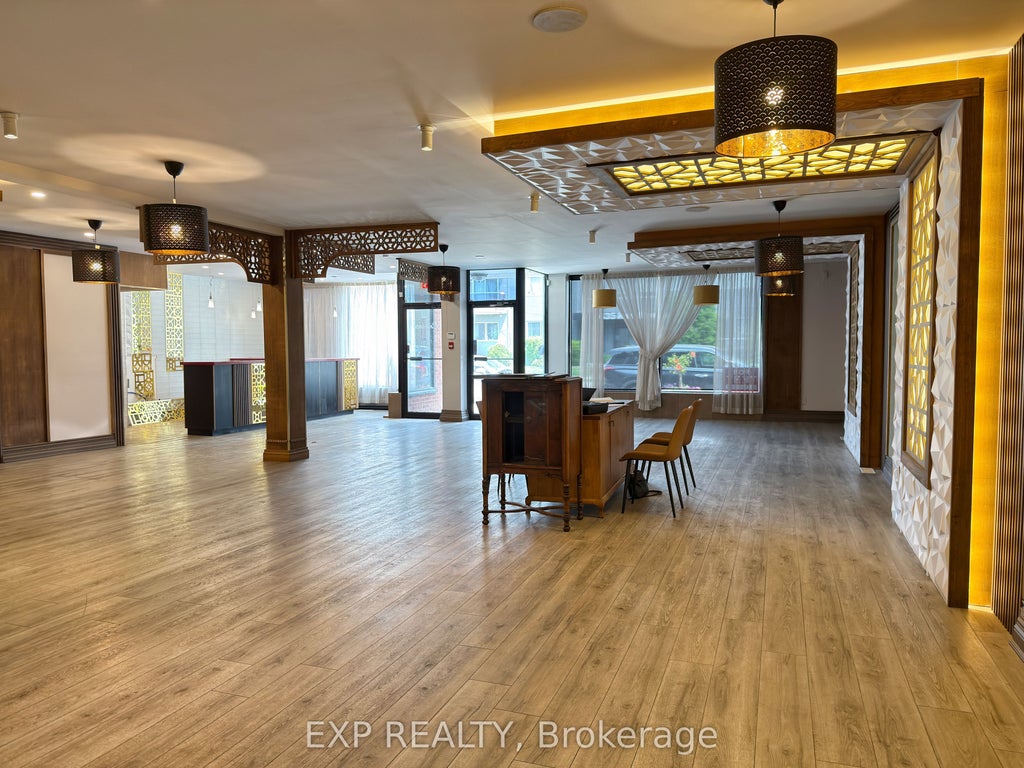 438 Kerr Street 5, Oakville