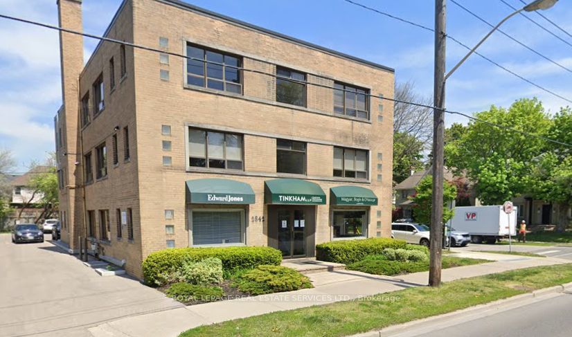 2842 Bloor Street W 30, Toronto W08