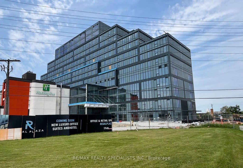 600 Dixon Road W 425, Toronto W09