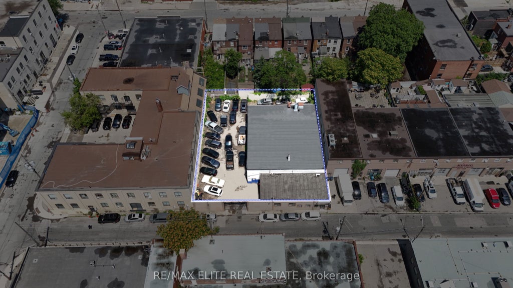 20 Jenet Avenue, Toronto W02