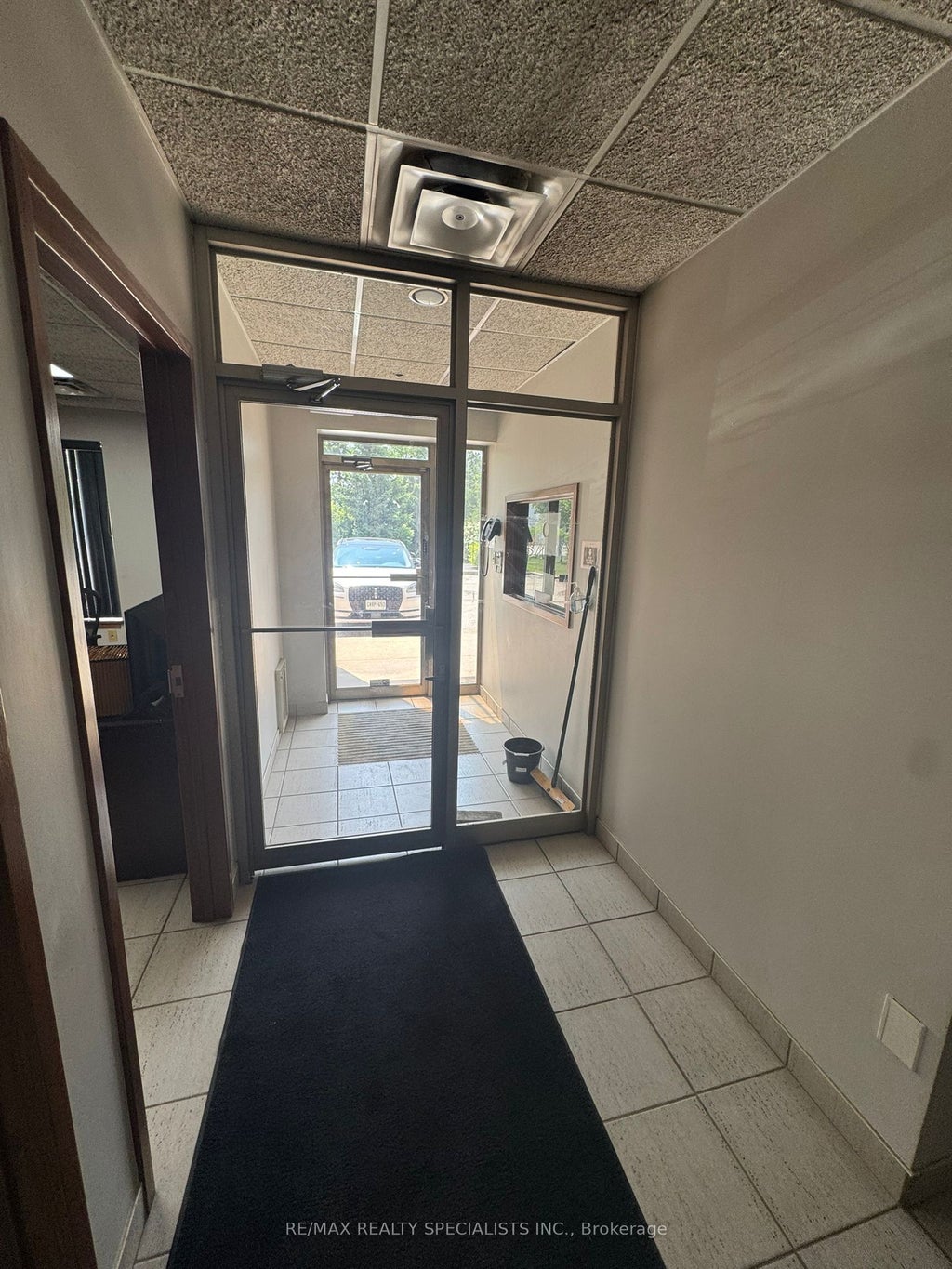 31 Delta Park Boulevard W, Brampton