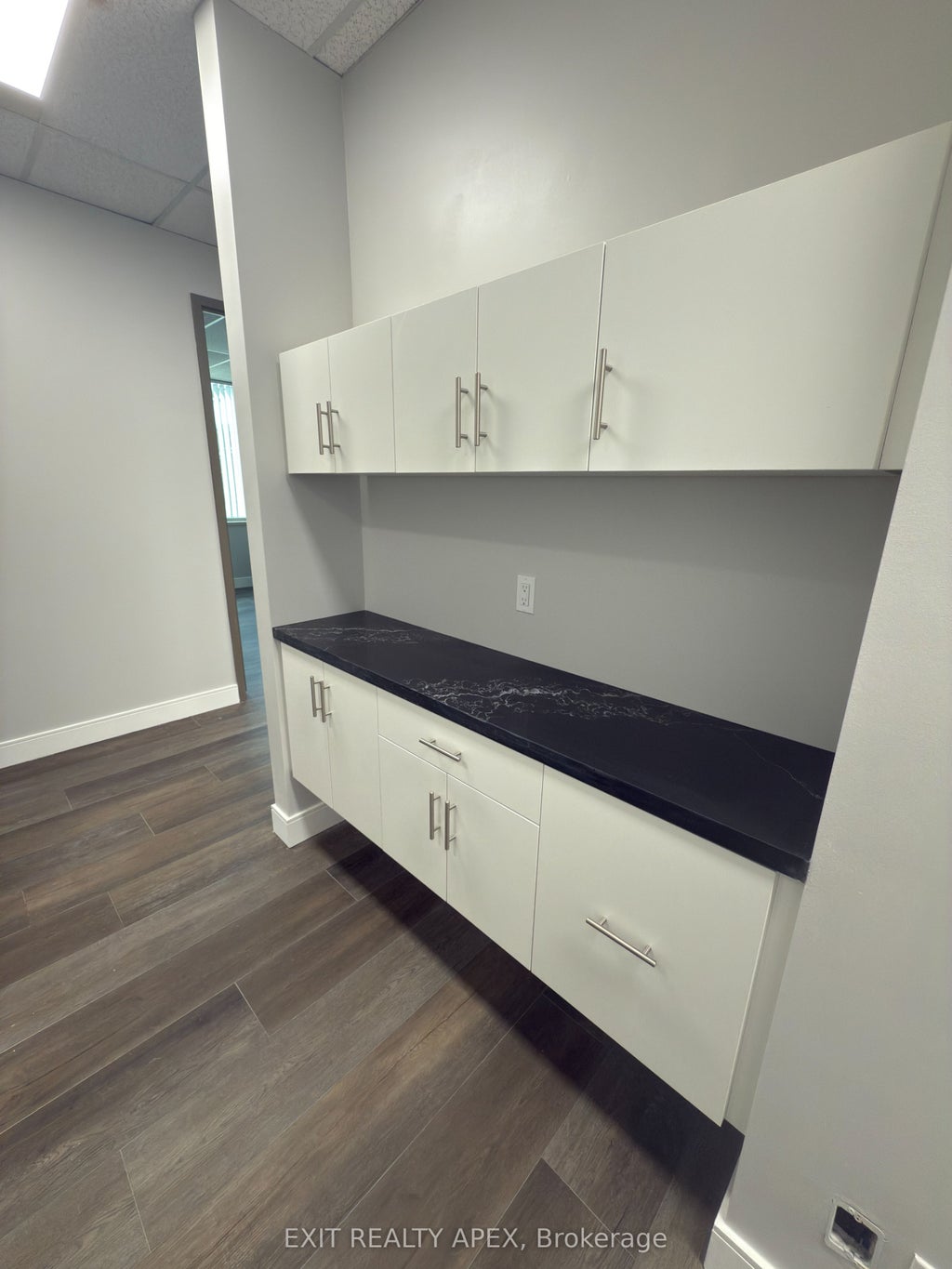 135 Matheson Boulevard W 203, Mississauga