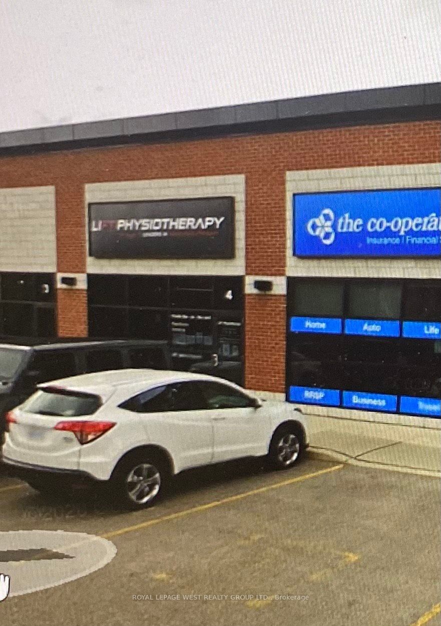 2225 Dundas Street 4, Mississauga