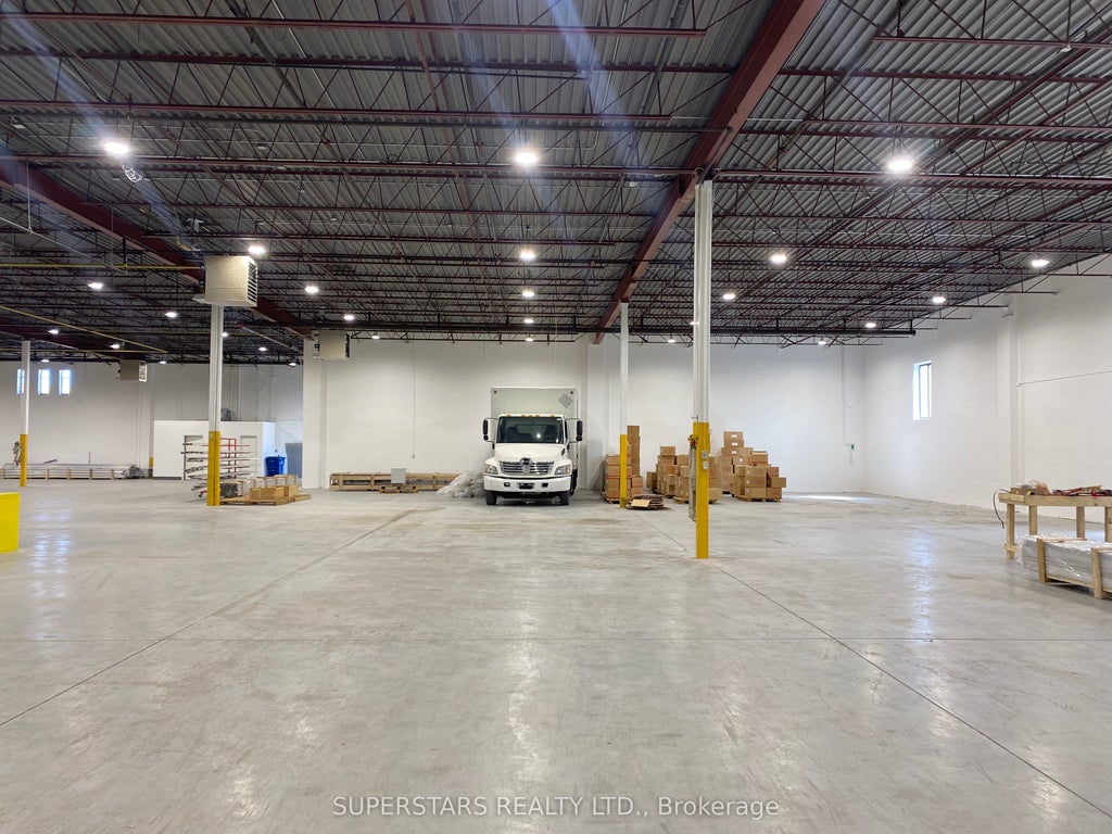 265 Champagne Drive Unit B, Toronto W05